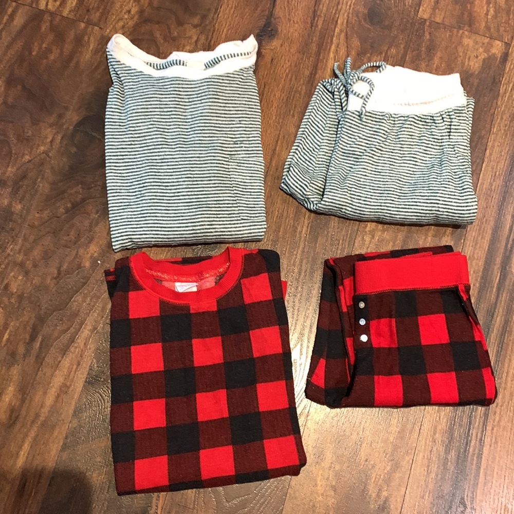 2 pair of Stars Above womens pjs size small